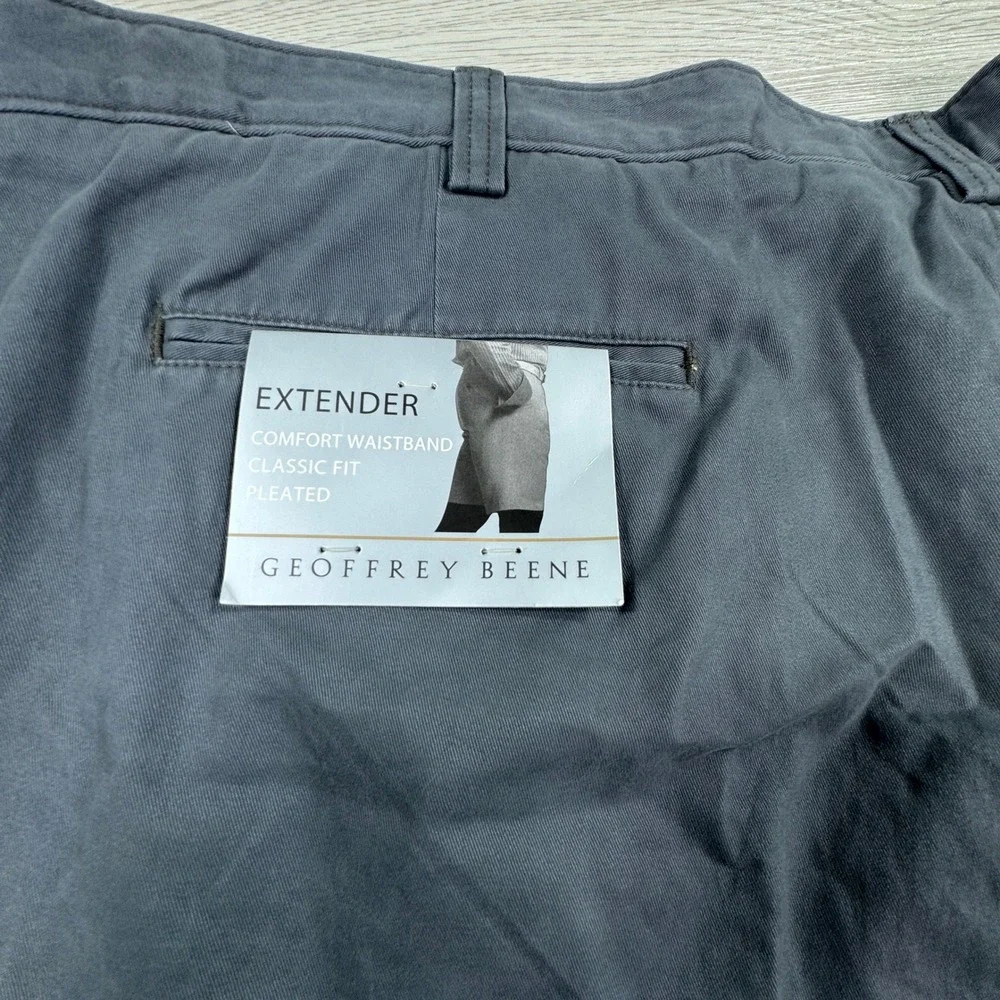 Geoffrey Beene Mens Shorts Extender Waist Pleated Graphite Gray Classic 52 NWT